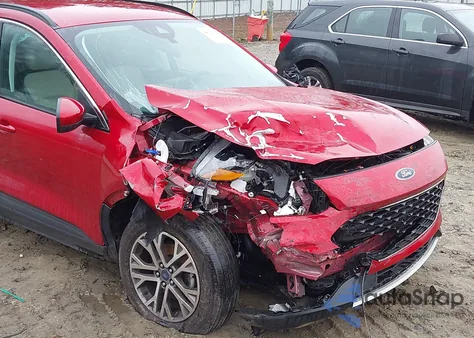 2022 Ford Escape Sel z USA, uszkodzony, nr VIN 1FMCU0H63NUB43398